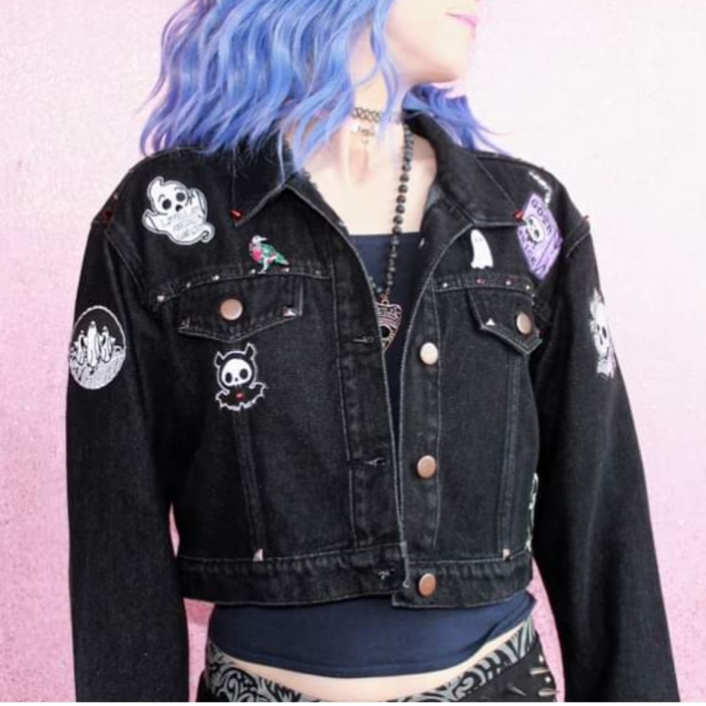 SOLD!! Hellraiser! gothic death themed embellished vintage jacket w/skelanimals! - Picture 11 of 16